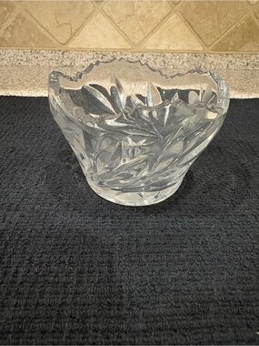 Vintage American Brilliant cut crystal berry bowl featuring etched flower